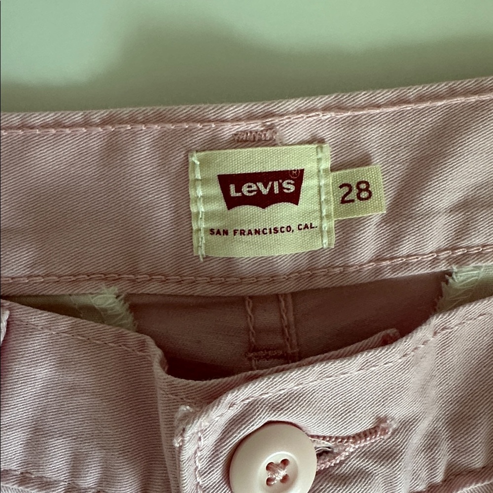 Levi's Light Pink Women's Bermudas - Picture 11 of 14